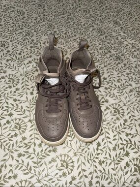 Nike Women's Brown/Tan High-Top Sneakers